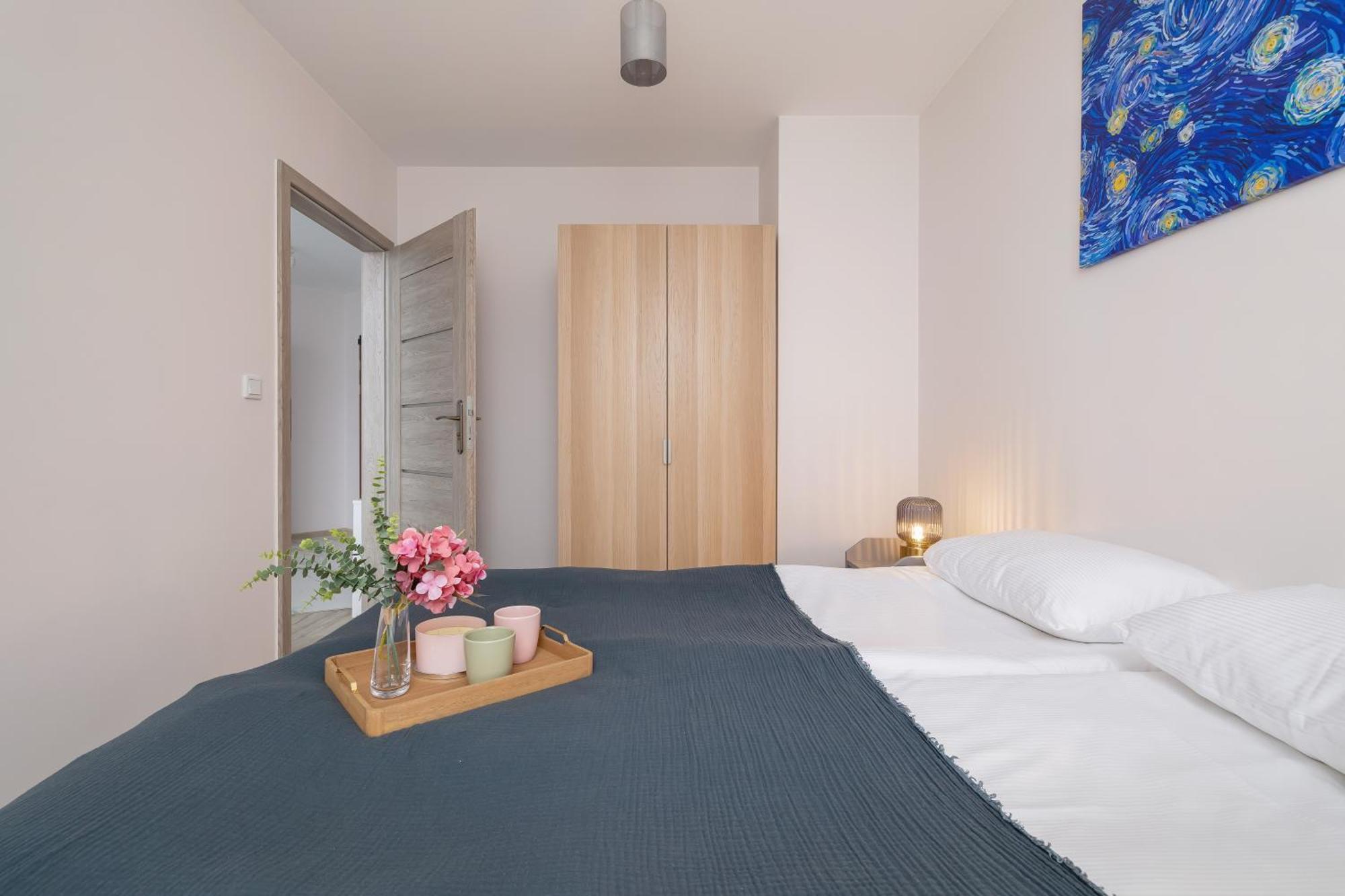 Cozy Apartments Laszkiewicza With Parking By Noclegi Renters Krakau Buitenkant foto